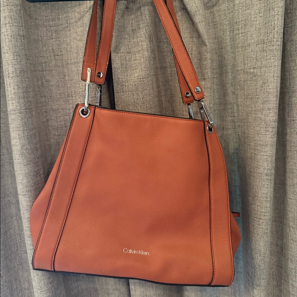 Calvin Klein Triple Compartment Shoulder bag